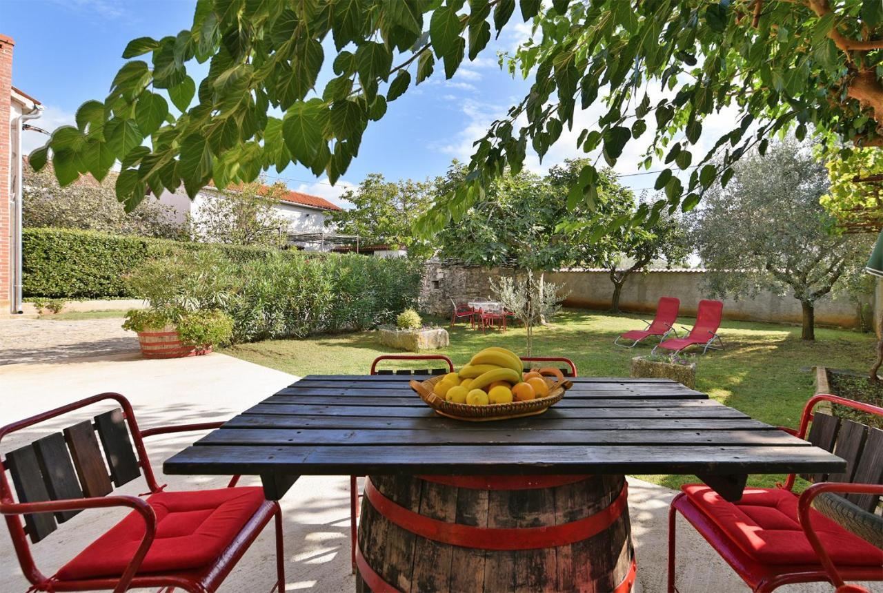 House Monteci 1378 Galižana Exterior foto