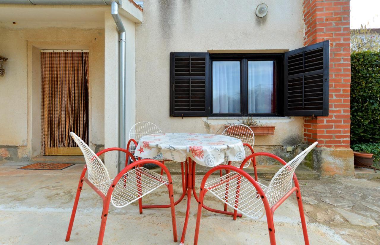 House Monteci 1378 Galižana Exterior foto